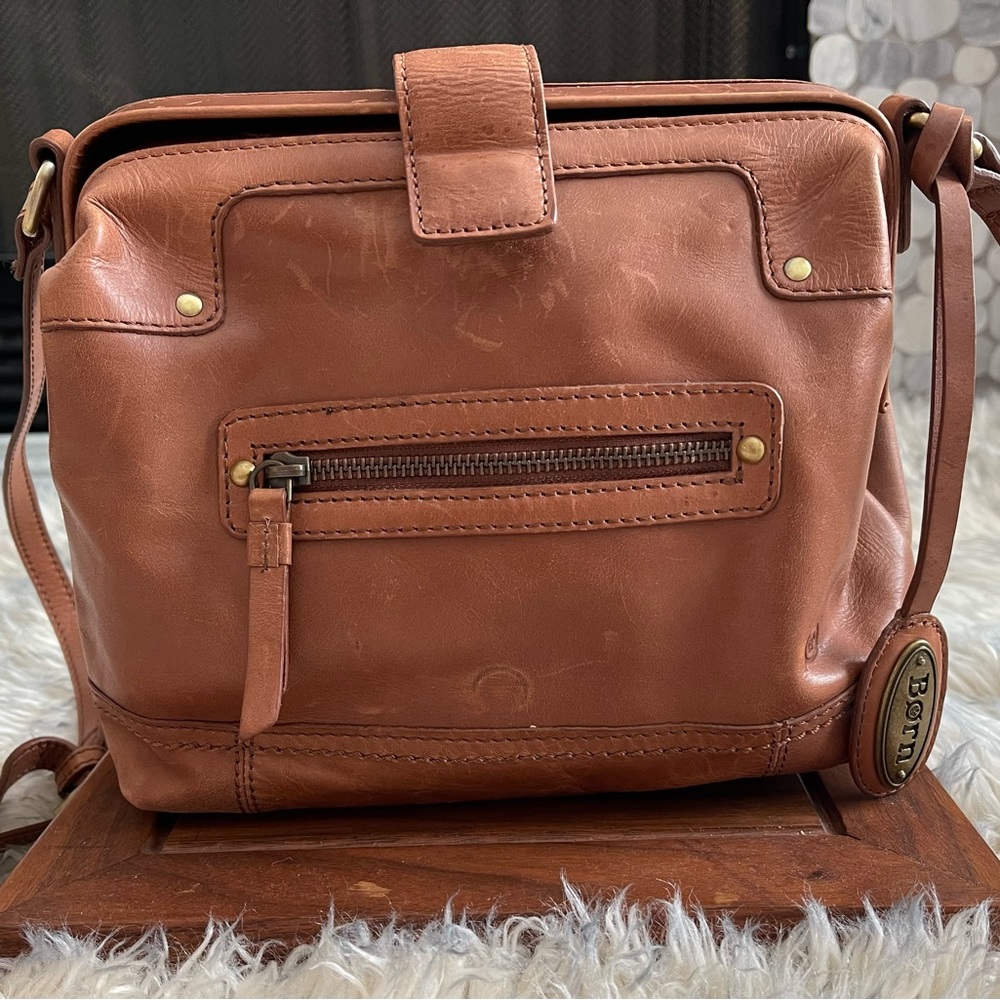 Born leather purse